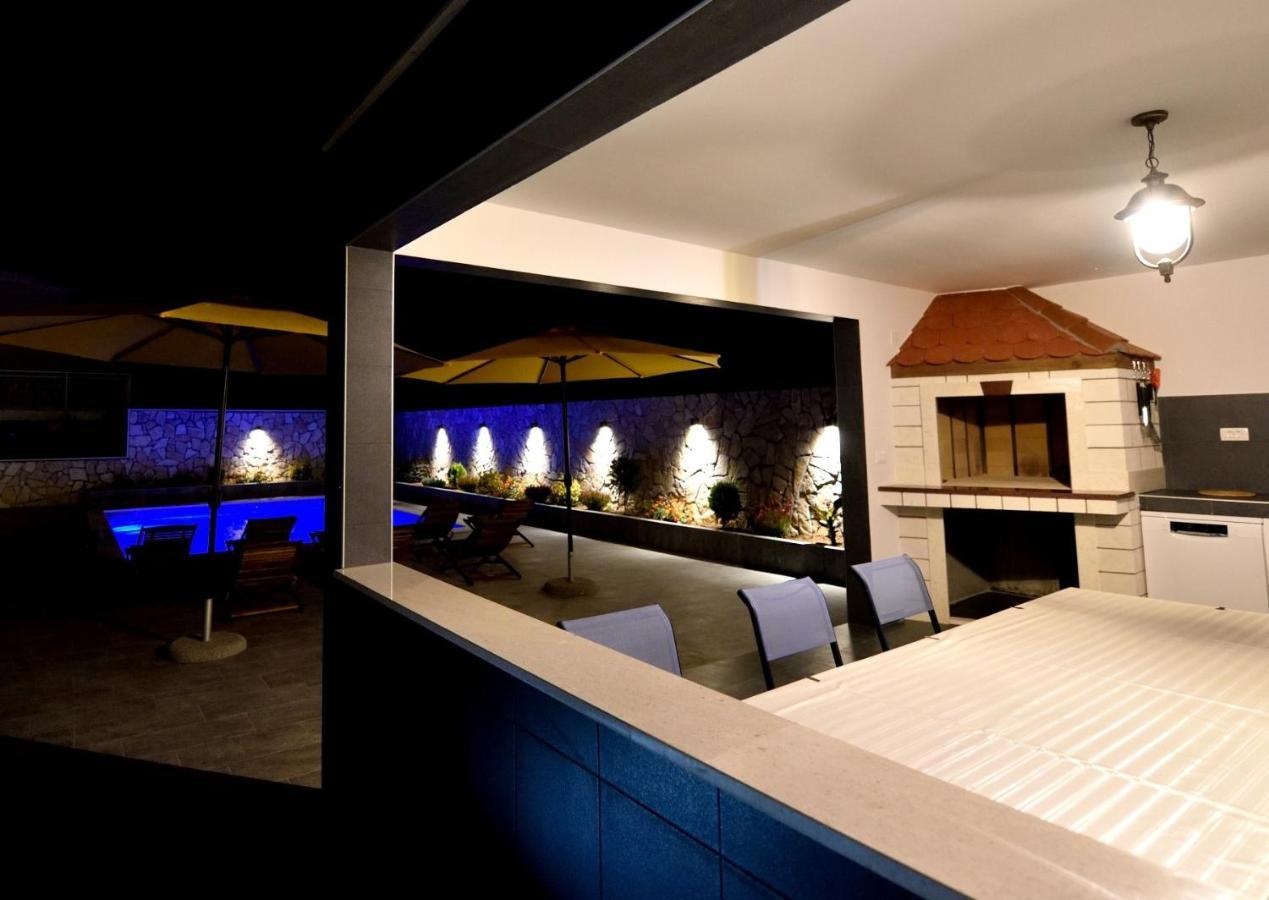 Apartments Care Donji Okrug  المظهر الخارجي الصورة