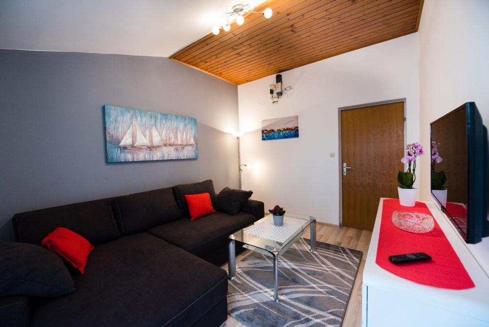 Apartments Care Donji Okrug  المظهر الخارجي الصورة