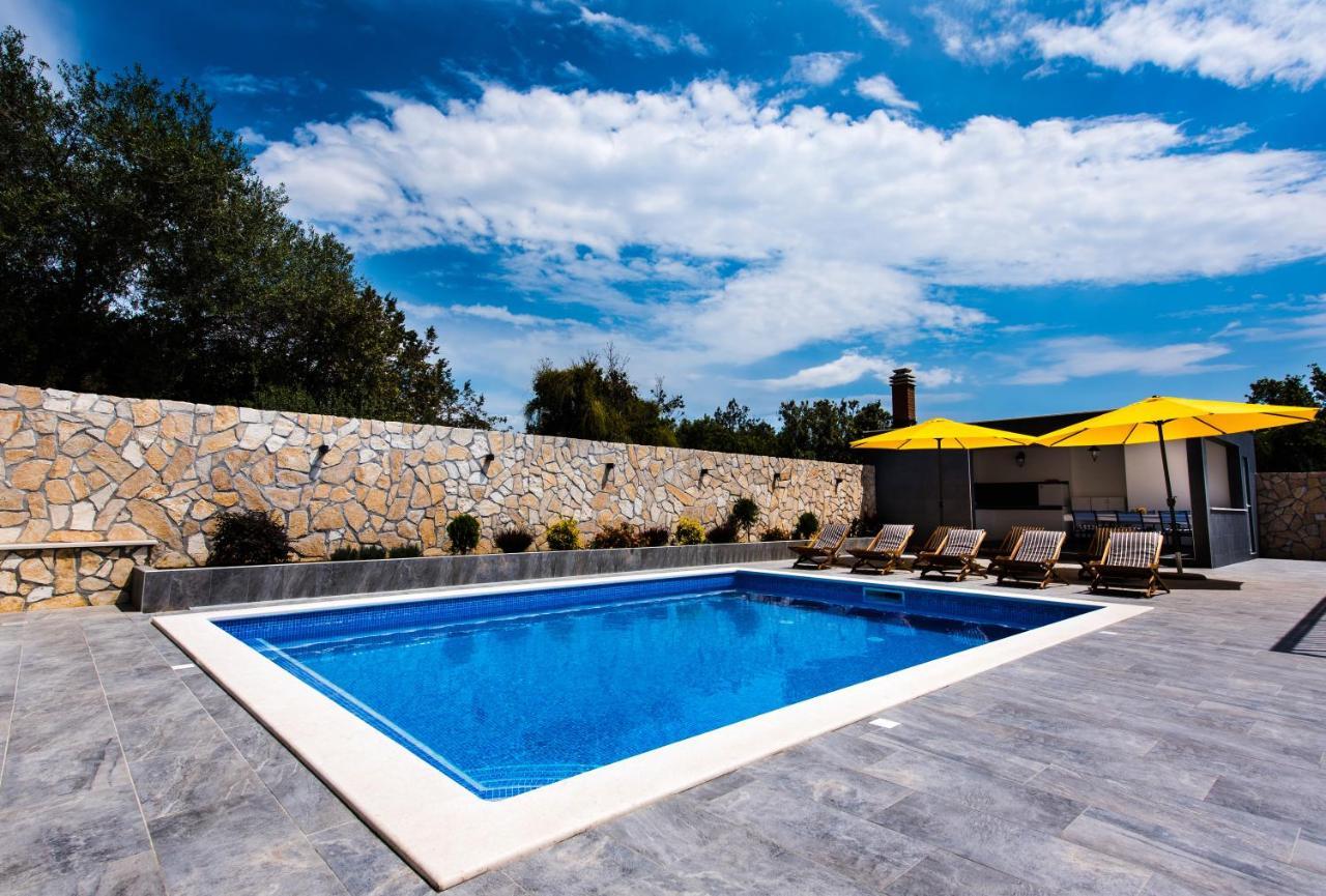 Apartments Care Donji Okrug  الغرفة الصورة